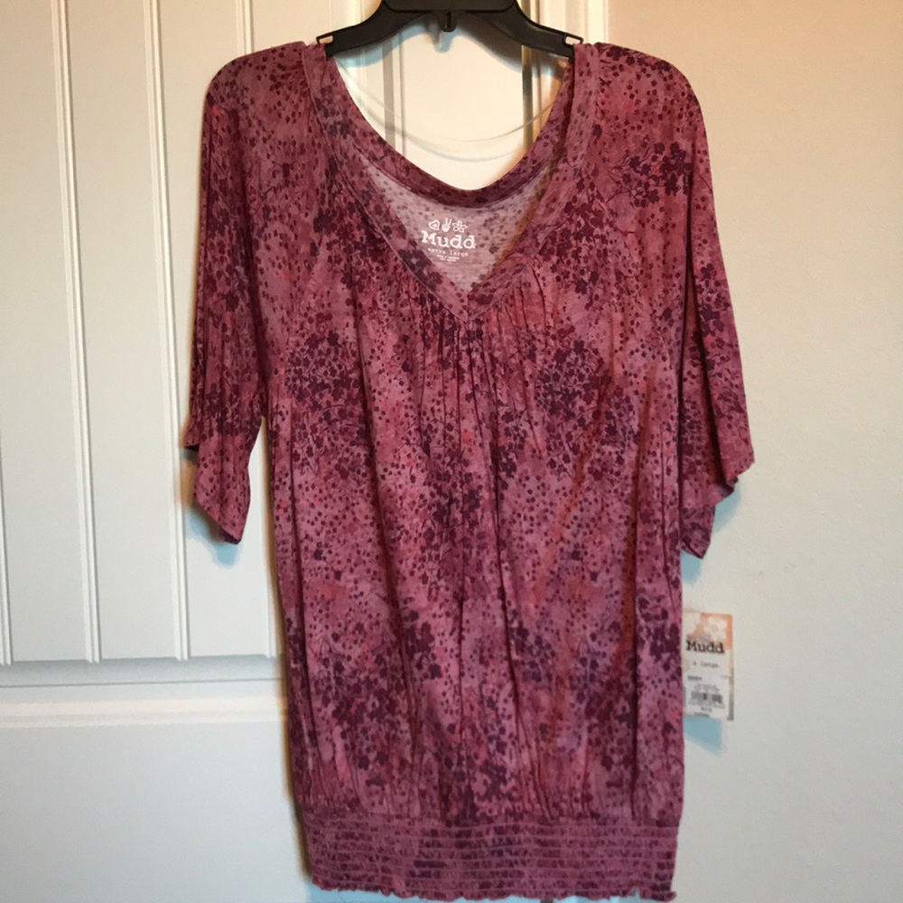 Mudd 3/4 length v-neck shirt.